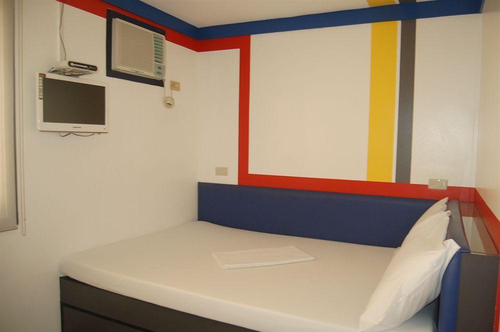 Hotel V Angeles Dış mekan fotoğraf